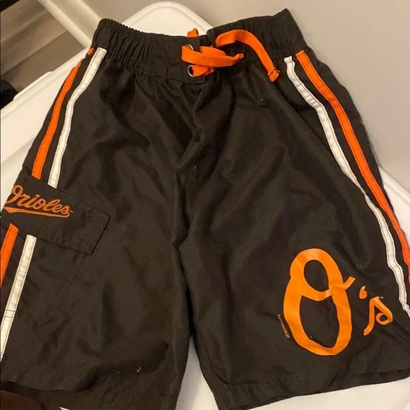 Boys swim shorts size 8 - Picture 1 of 4